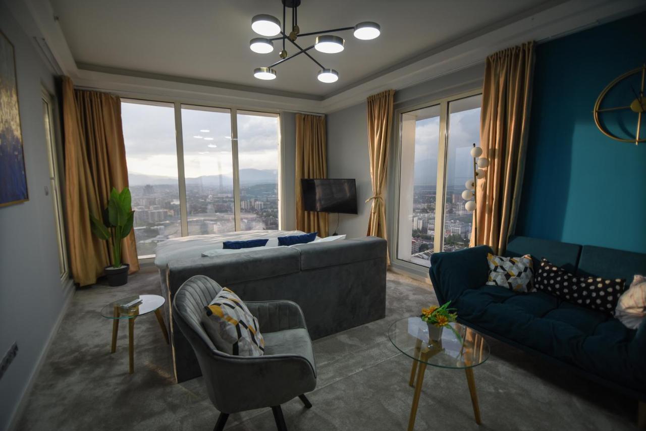 Sky Deluxe 2 Fitness & Spa Skopje Ngoại thất bức ảnh