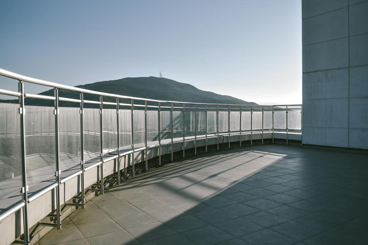 Sky Deluxe 2 Fitness & Spa Skopje Ngoại thất bức ảnh