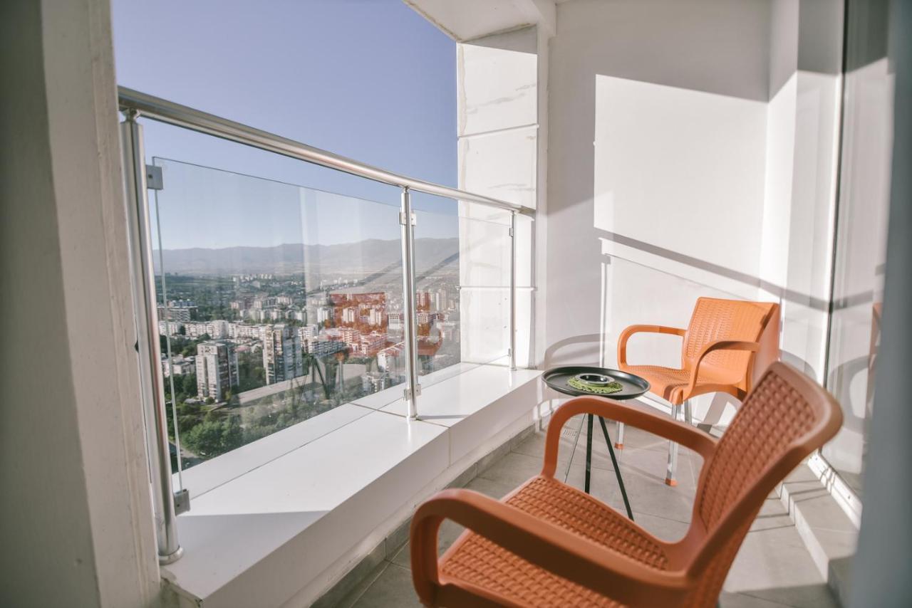Sky Deluxe 2 Fitness & Spa Skopje Ngoại thất bức ảnh