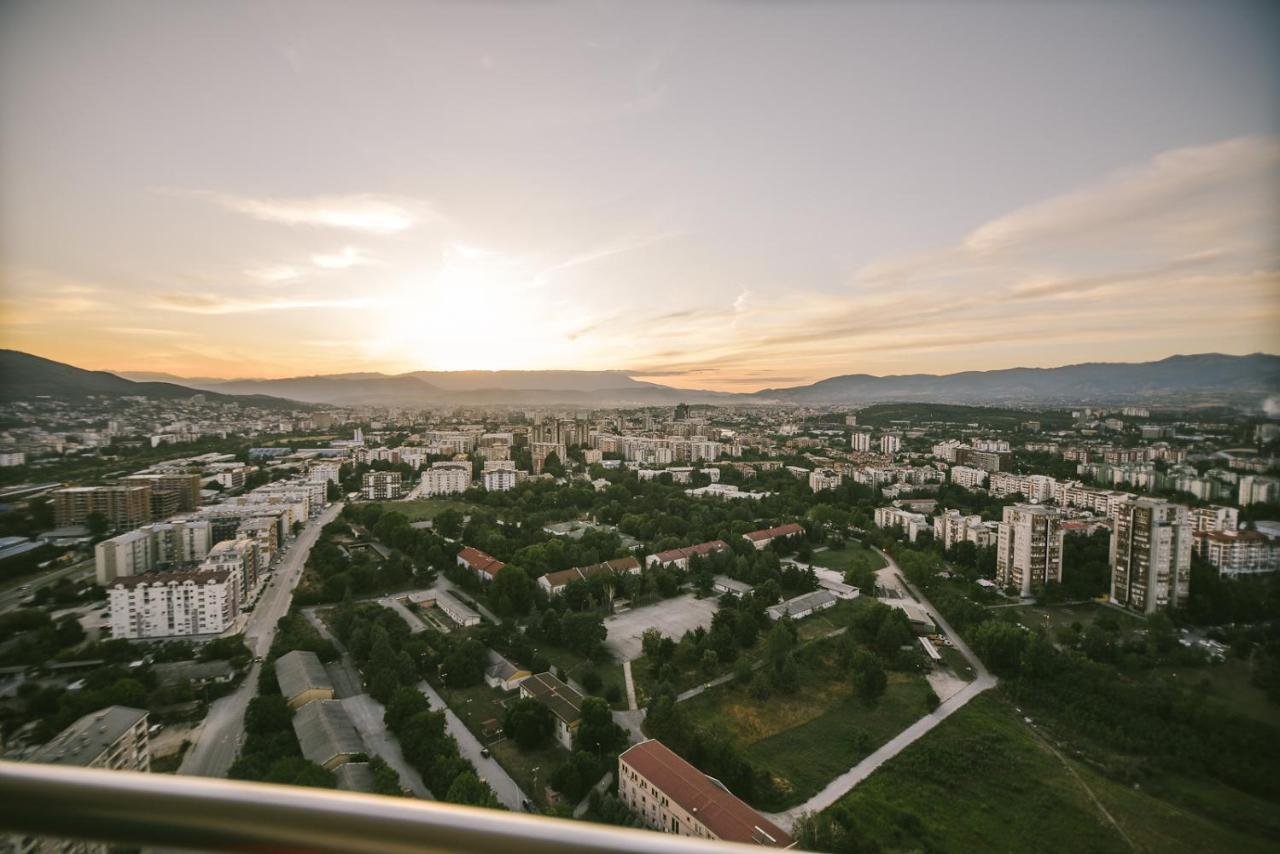 Sky Deluxe 2 Fitness & Spa Skopje Ngoại thất bức ảnh