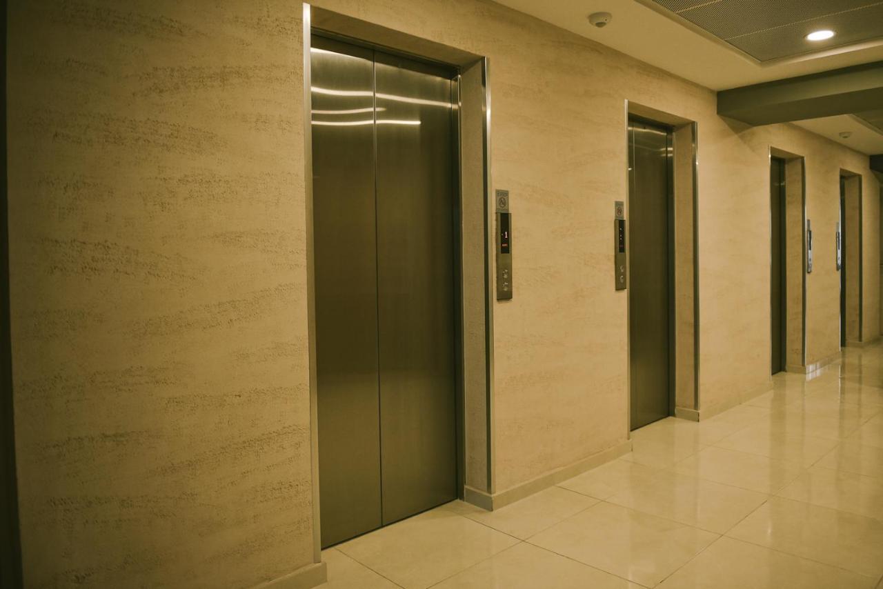 Sky Deluxe 2 Fitness & Spa Skopje Ngoại thất bức ảnh